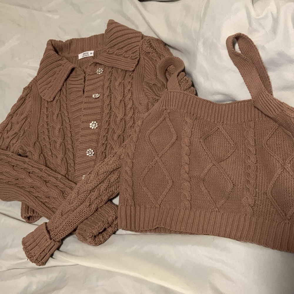 Ardene cable polo cardigan and ultra cropped cable tank top in  brown xs/s NWOT - Picture 3 of 8